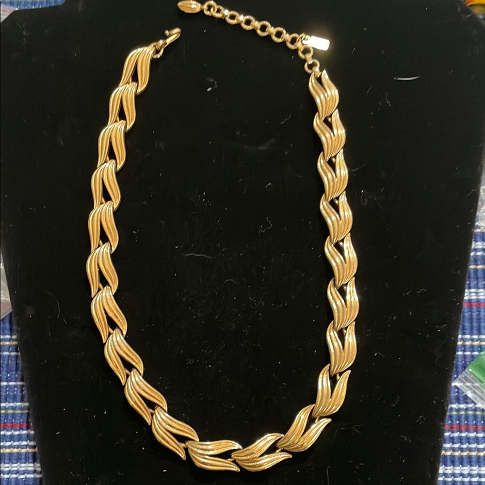 Monet Gold Twisted Chain Necklace